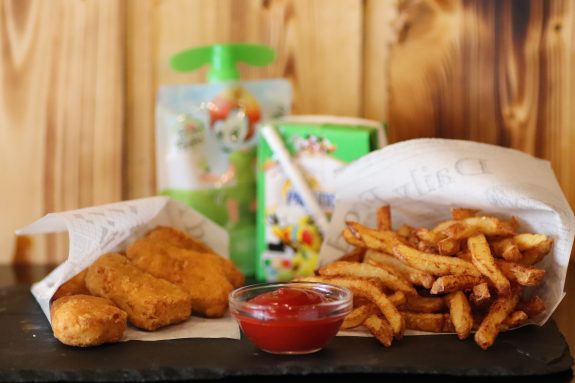 Menu enfant nuggets x4