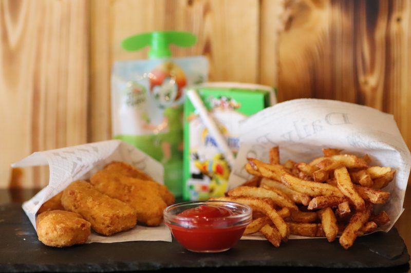 Menu enfant nuggets x4